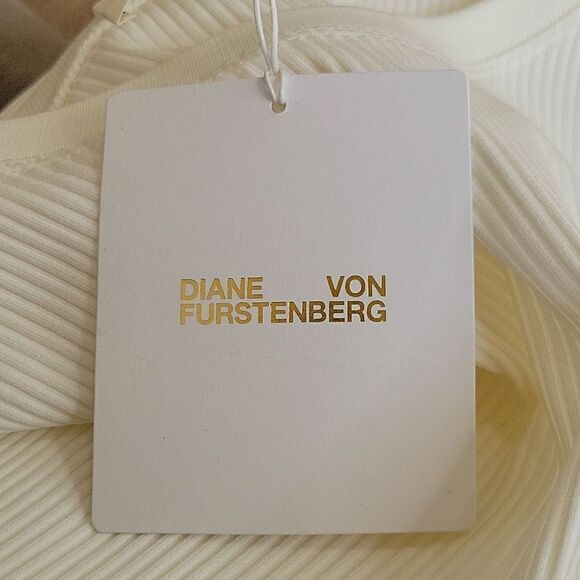 DIANE VON FURSTENBERG White Ribbed Crewneck Tee Size Large NWT - Picture 8 of 9